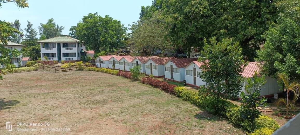 Presidency Highland Resort Koynanagar Buitenkant foto
