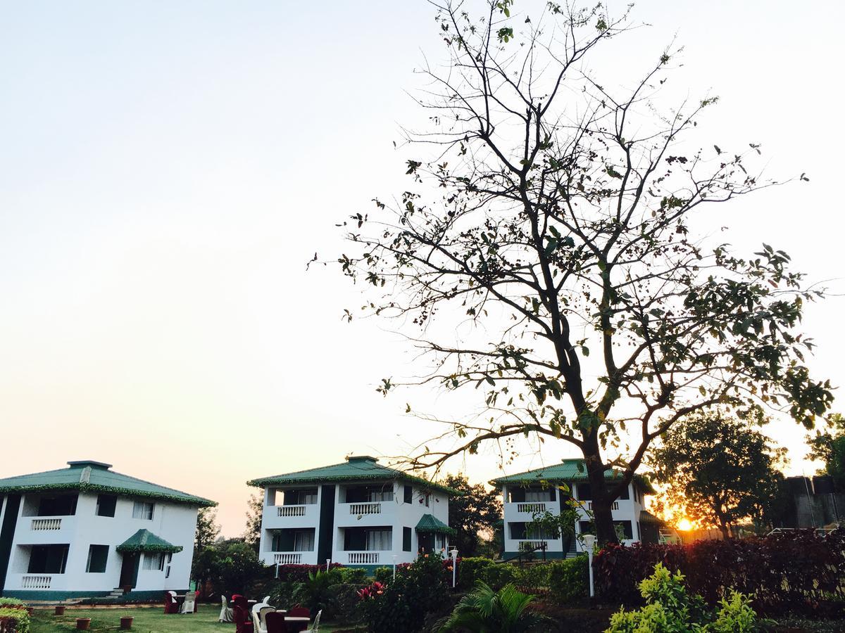Presidency Highland Resort Koynanagar Buitenkant foto