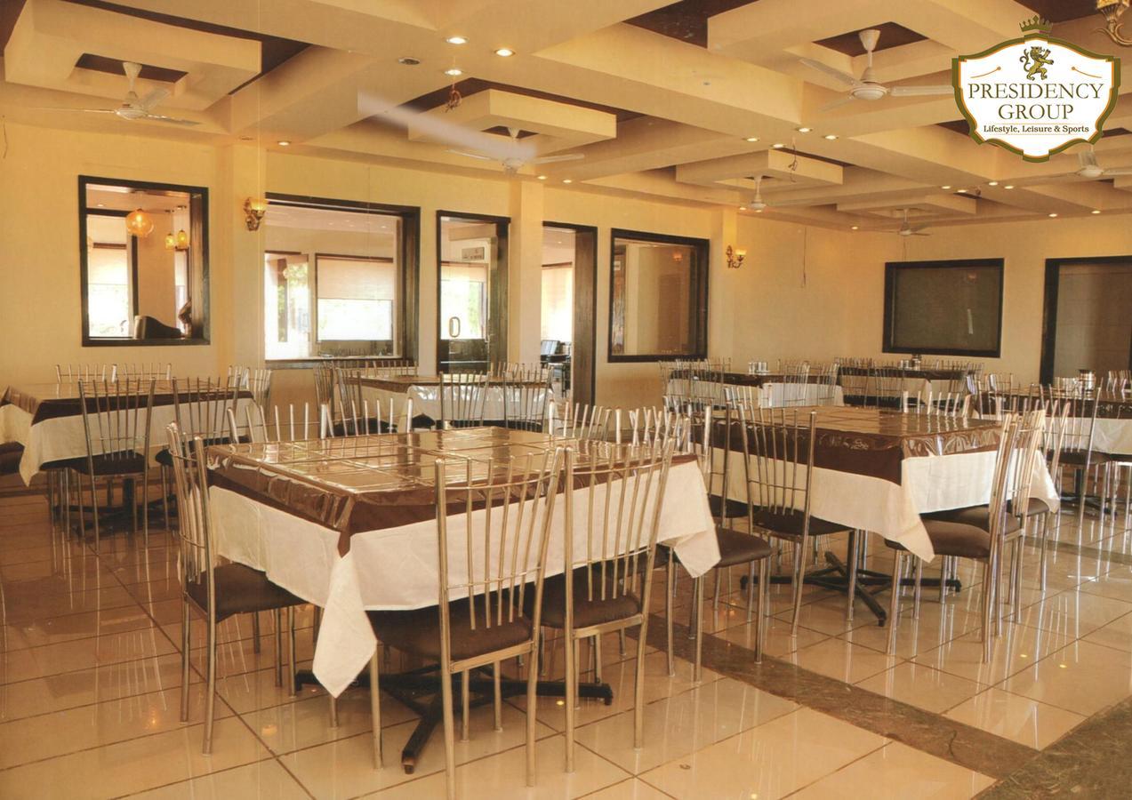 Presidency Highland Resort Koynanagar Buitenkant foto